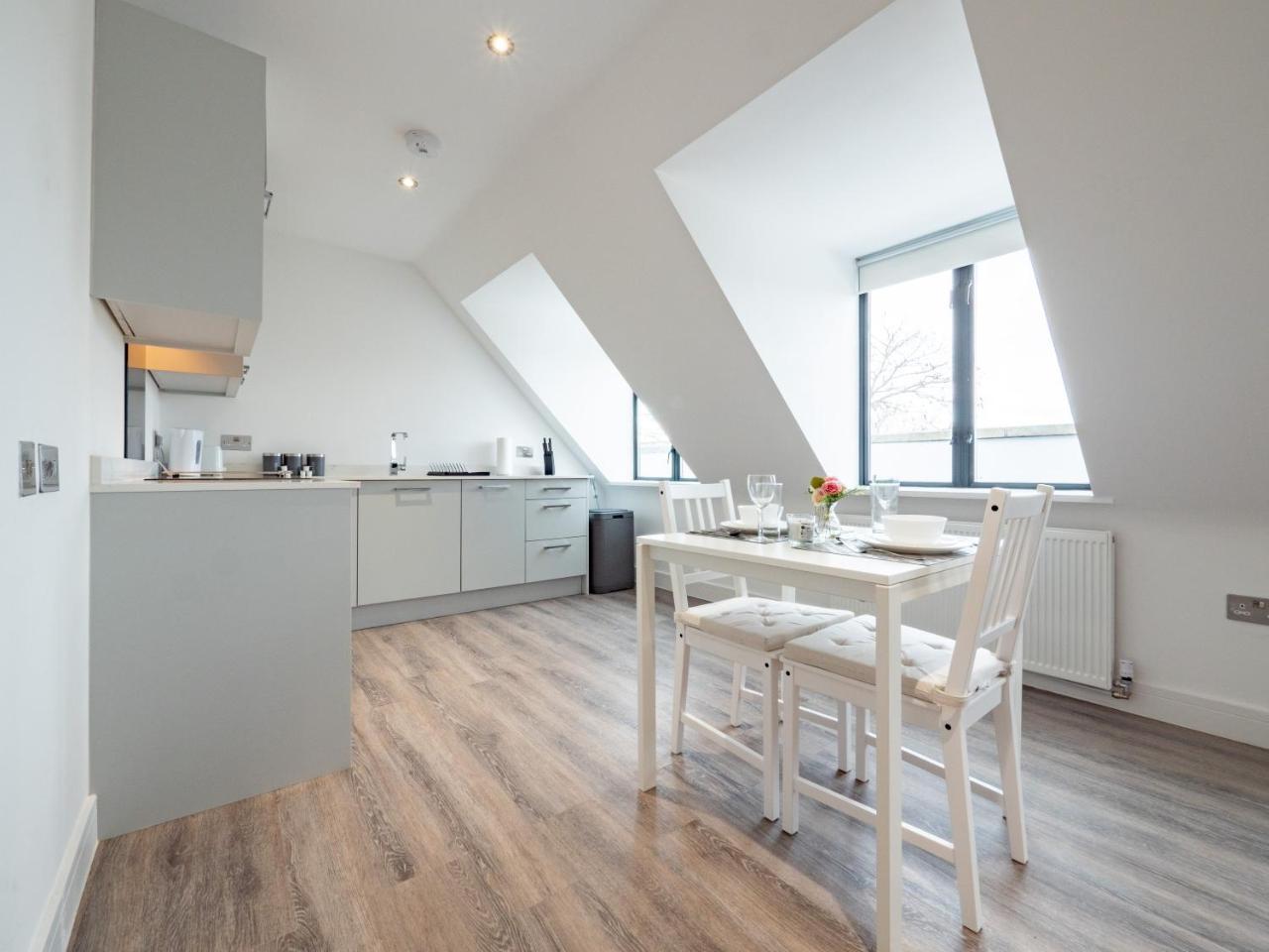 Alidor Town Centre Apartment Reading