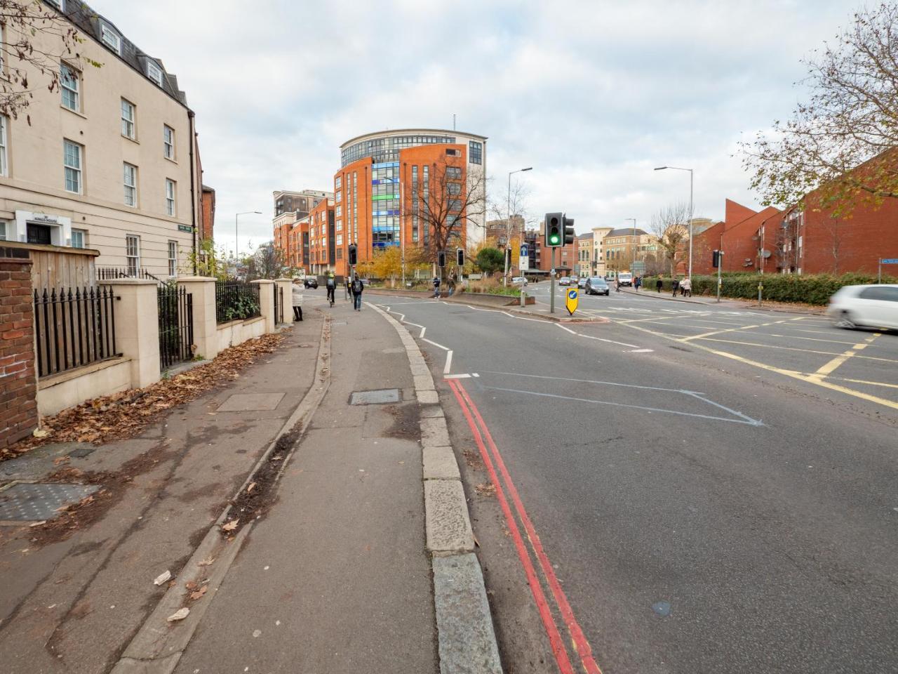 Apartment Alidor Town Centre Reading